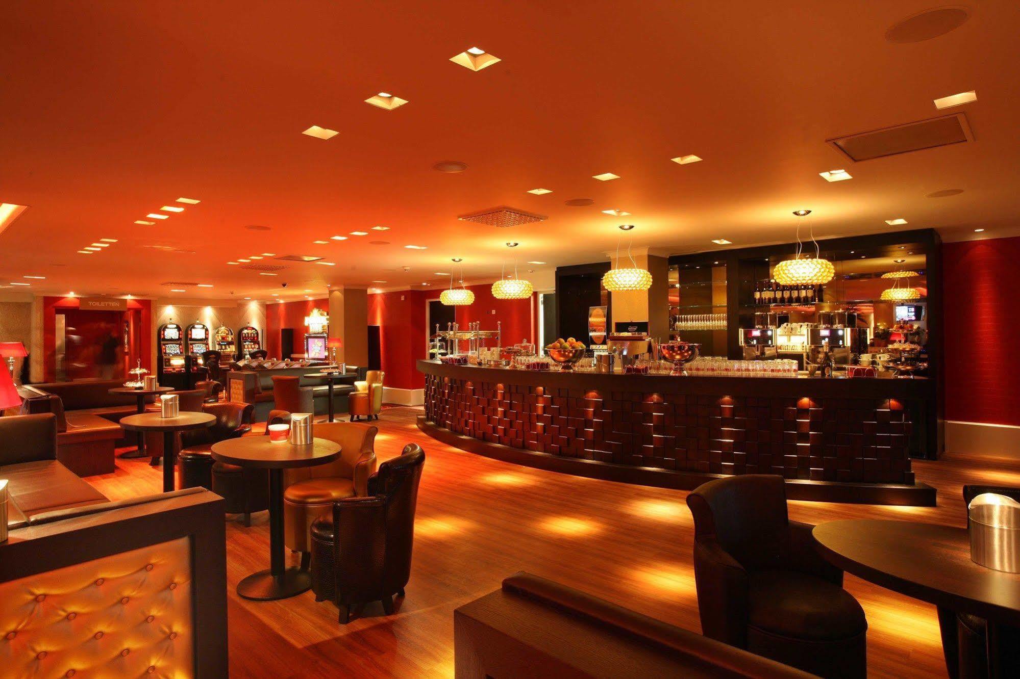 Van Der Valk Hotel Eindhoven Exterior foto